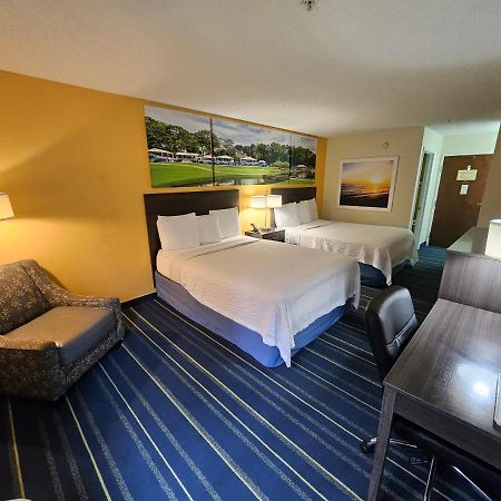 Haw River Days Inn By Wyndham Burlington East מראה חיצוני תמונה