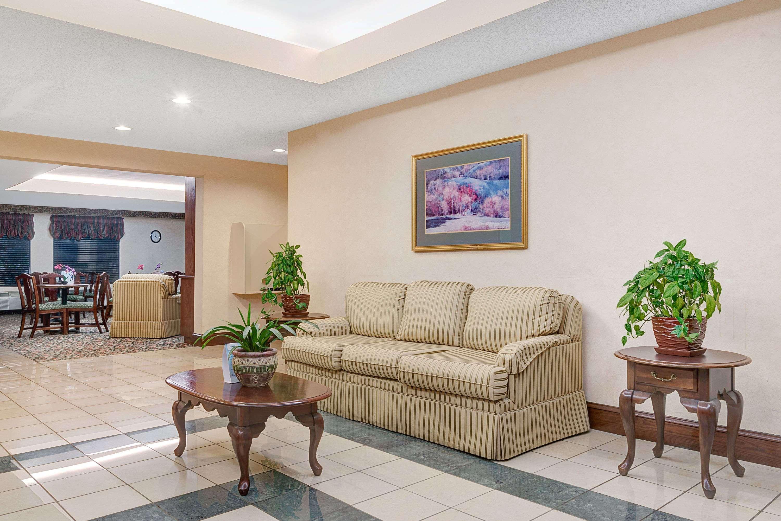 Haw River Days Inn By Wyndham Burlington East מראה חיצוני תמונה