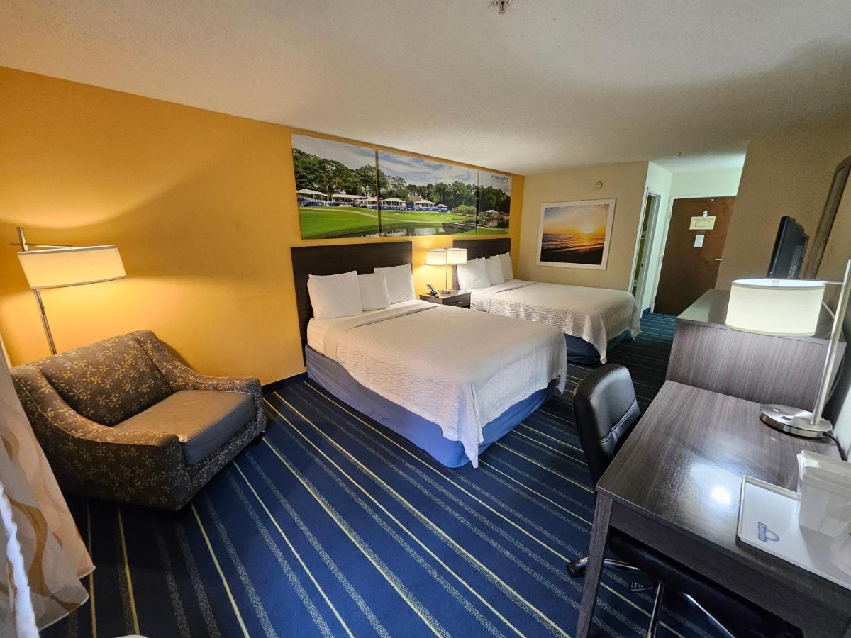 Haw River Days Inn By Wyndham Burlington East מראה חיצוני תמונה