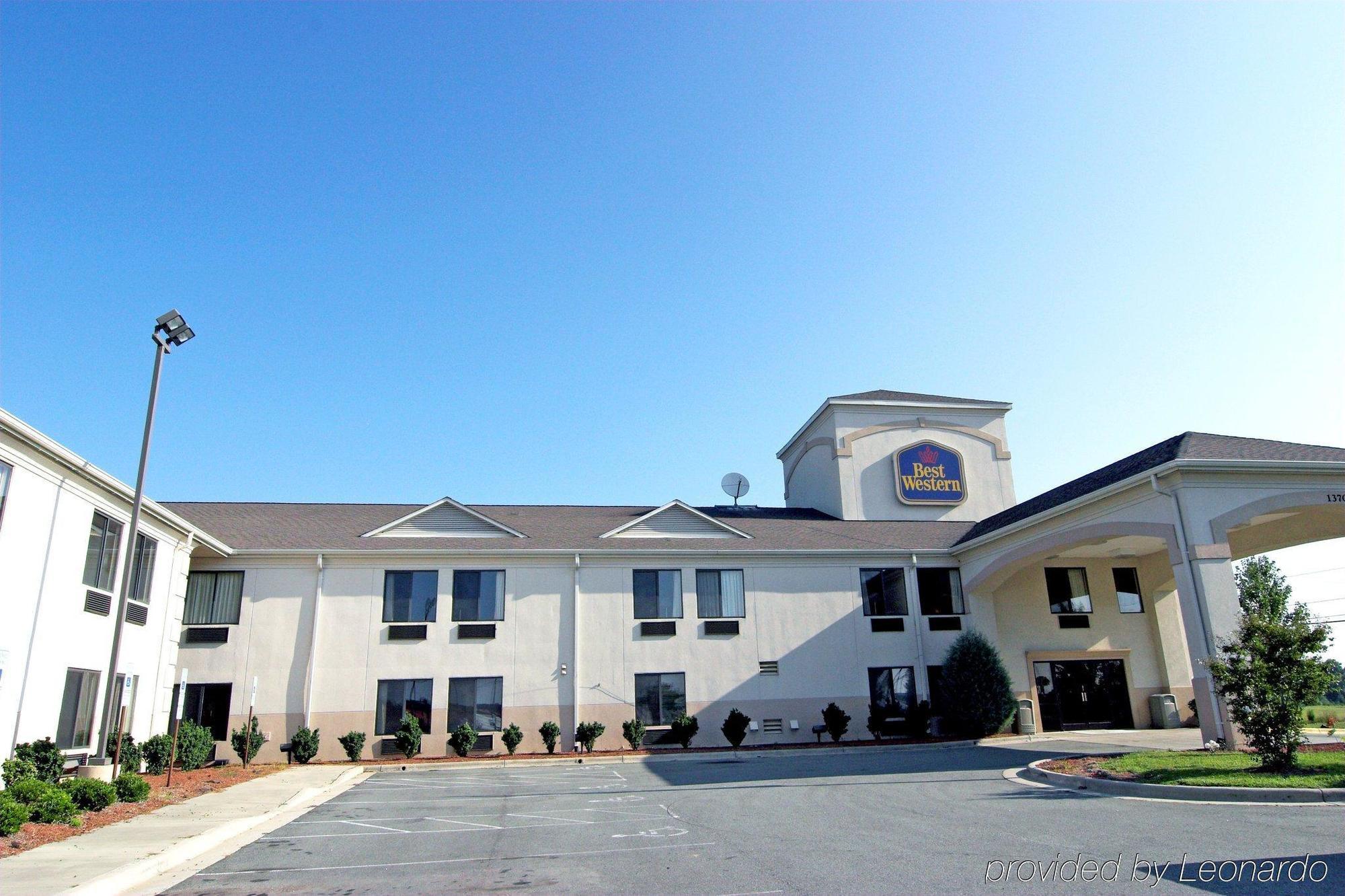 Haw River Days Inn By Wyndham Burlington East מראה חיצוני תמונה